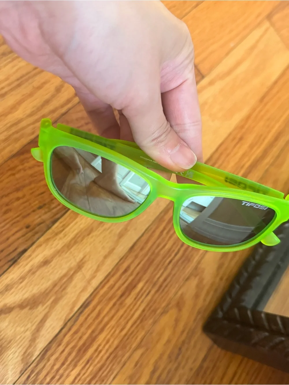 Tifosi Optics Neon Green Kids Sunglasses with Blue Mirrored Lenses